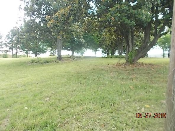 1208 Congress Parkway, Athens, TN 37303